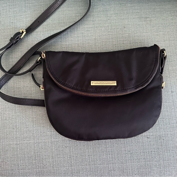 Vince Camuto Handbags - Vince Camuto black nylon shoulder bag